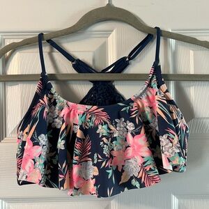 Floral bathing suit top. Size medium.